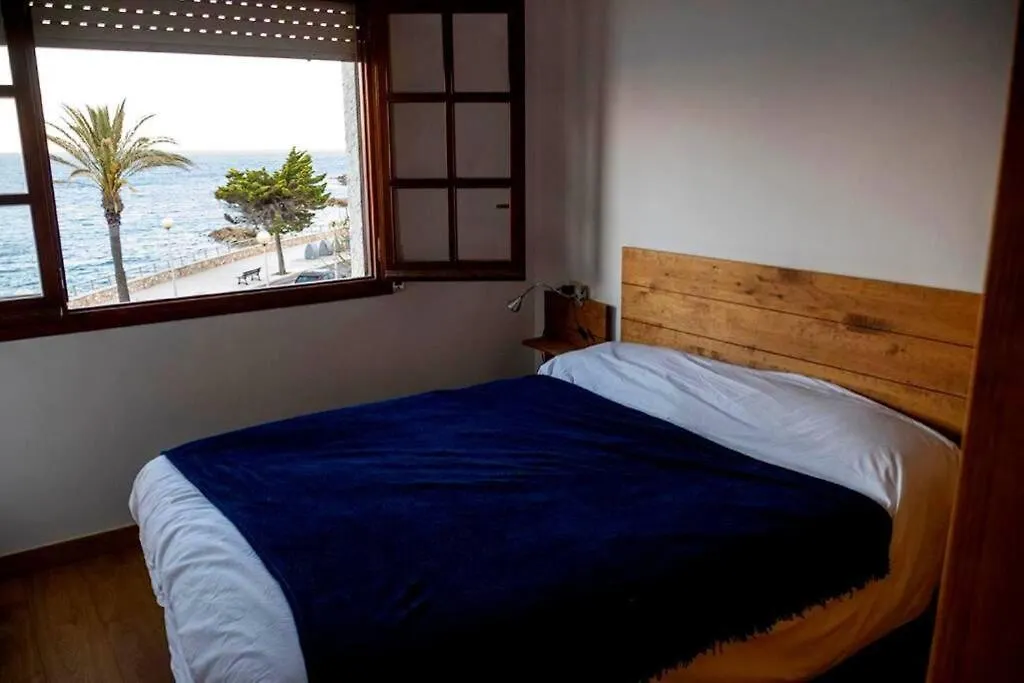 Villa Jo - Stunning Front Line Beach House. L'Ametlla de Mar