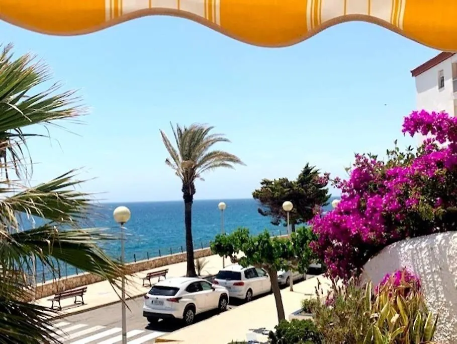 Villa Jo - Stunning Front Line Beach House. L'Ametlla de Mar